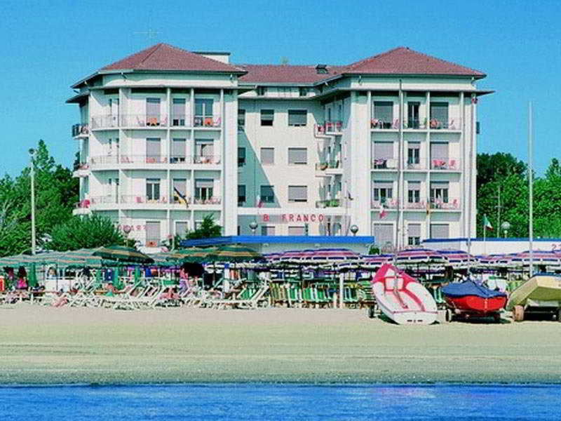 Lungomare Hotel 3*